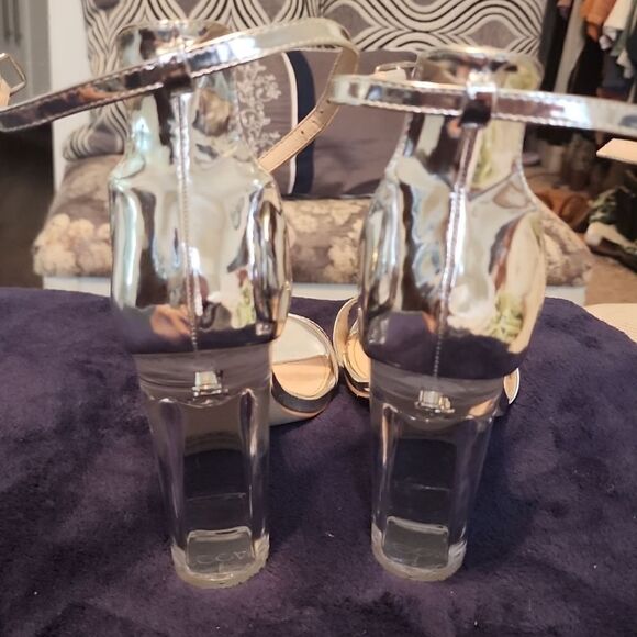 Silver and Clear Heels - Picture 6 of 6